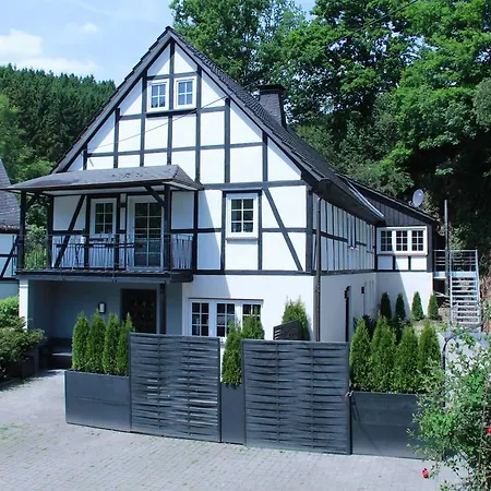 Sallinghaus * Eslohe